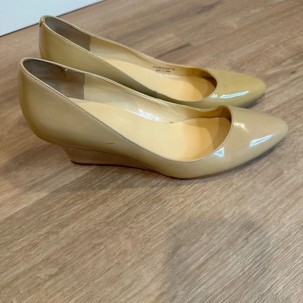 Cole Haan Wedge Pump Womens 7.5 Multi Nude Patent Leather Grand Signature Office